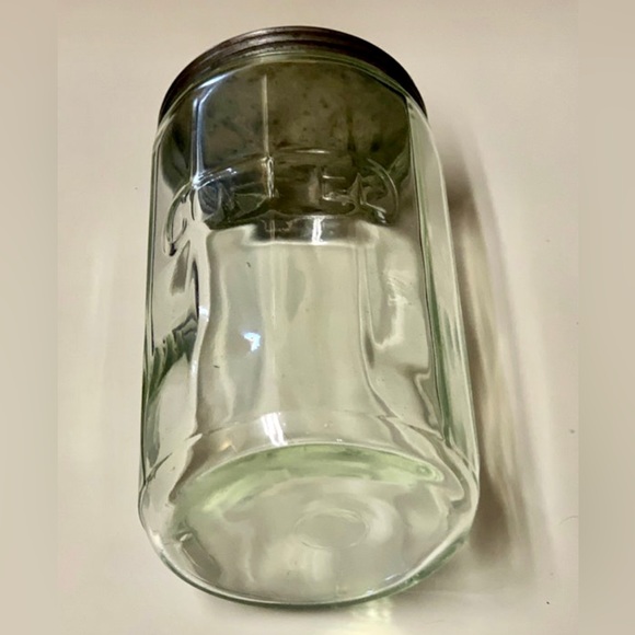 Vintage 1920s Ribbed Metal Lidded 7” Hoosier Glass Antique Coffee Jar - Picture 2 of 10